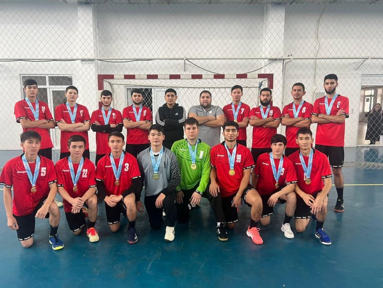 Түркістанның «Тұран» ерлер командасы гандболдан 3 дүркін ел чемпионы атанды